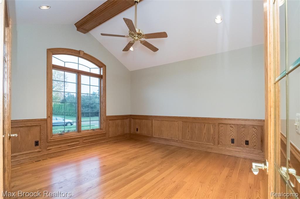 52221 Chickadee, Shelby Twp, MI 48315 — Photo 15