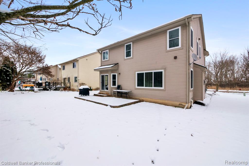 8525 Barrington Drive, Ypsilanti, MI 48198 — Photo 7