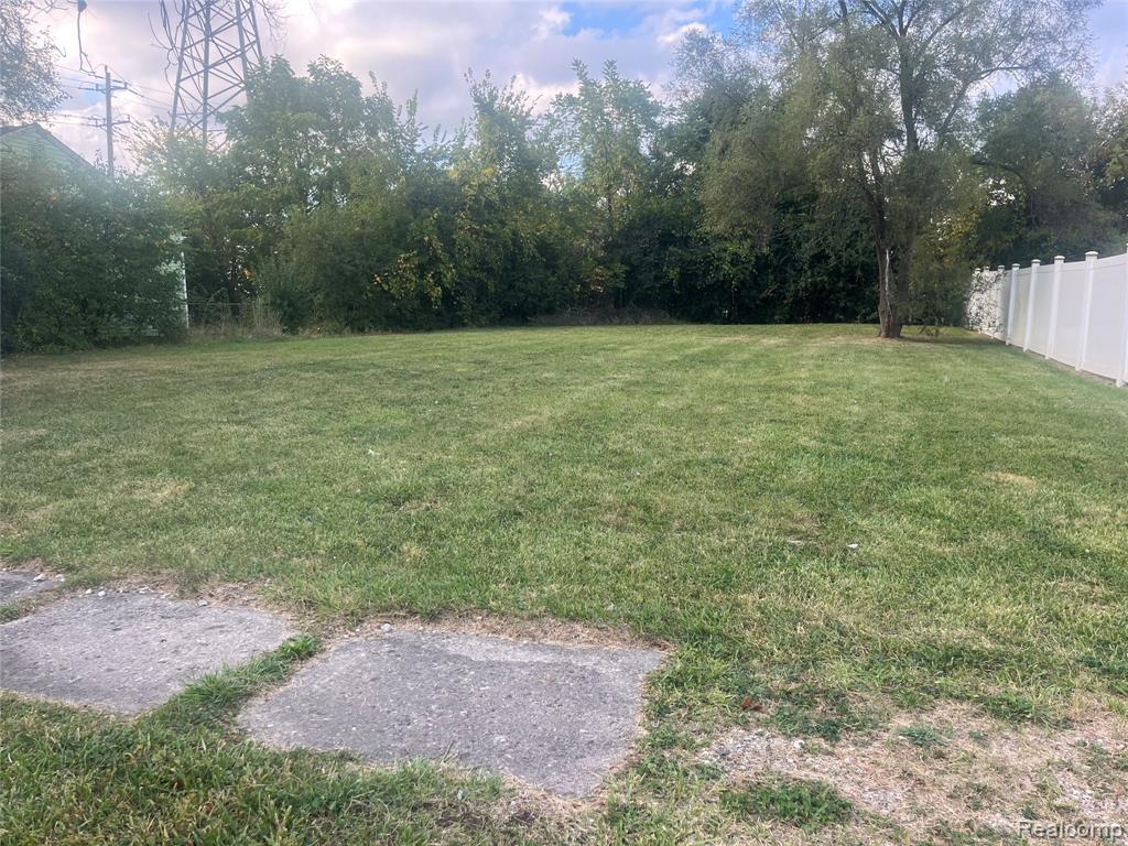 598 Montana Avenue, Pontiac, MI 48341 — Photo 6