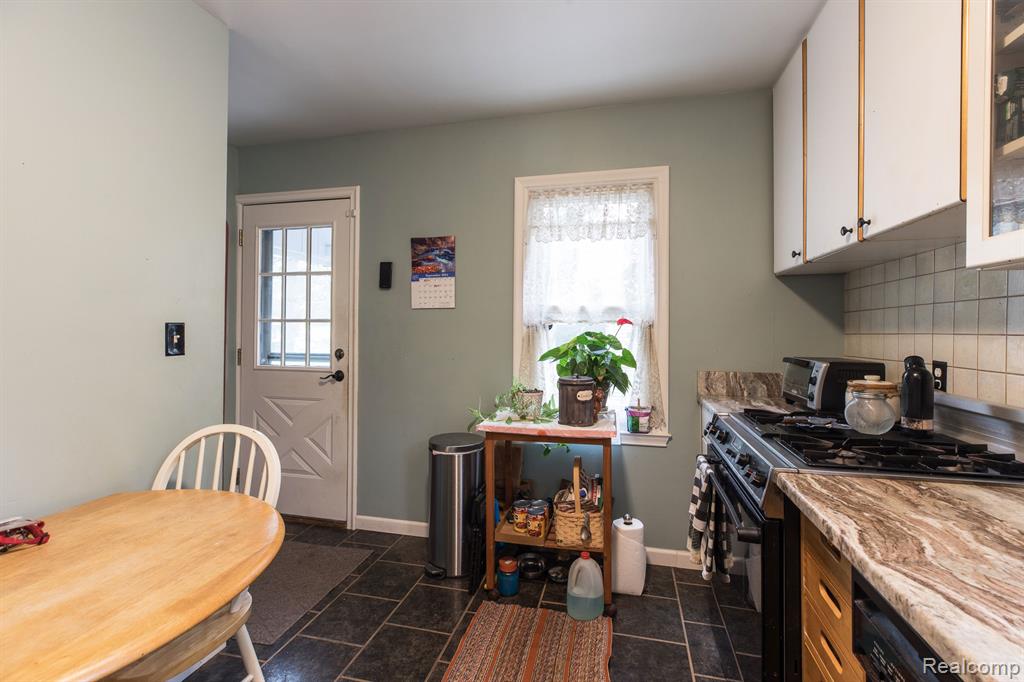 2551 Platt Road, Ann Arbor, MI 48104 — Photo 11
