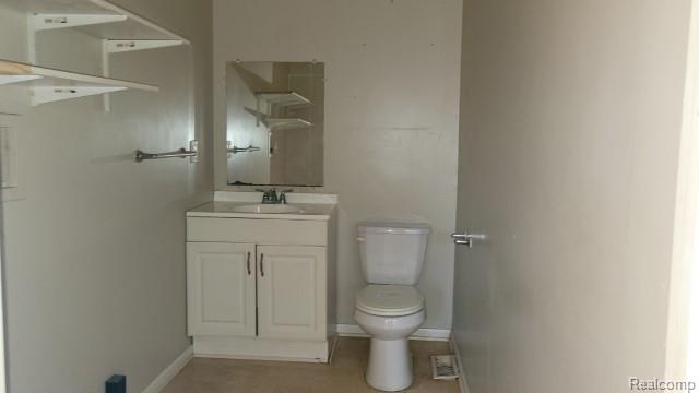 985 Fairledge Street, Lake Orion, MI 48362 — Photo 9