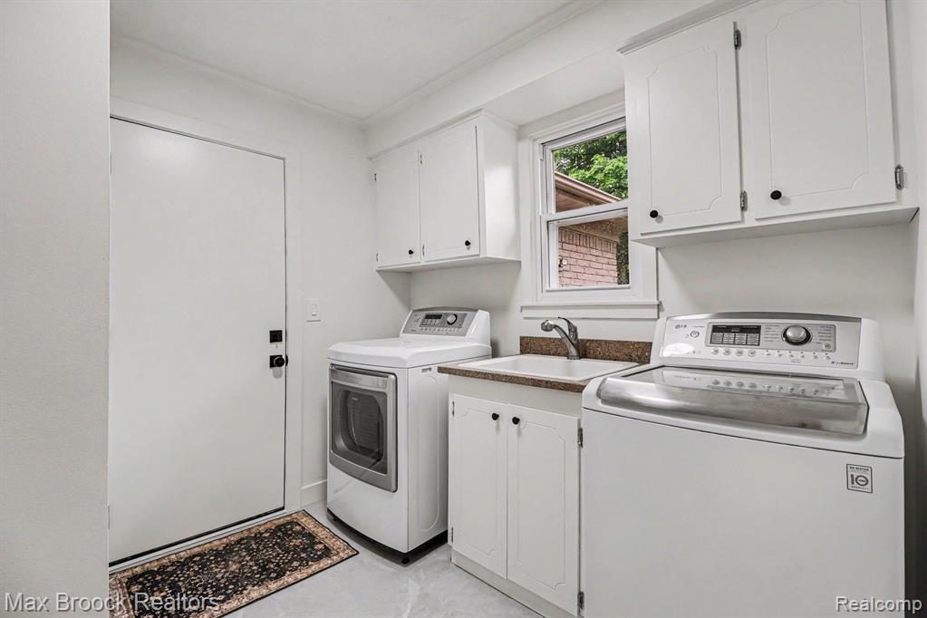 2808 Donegal Drive, Troy, MI 48098 — Photo 17