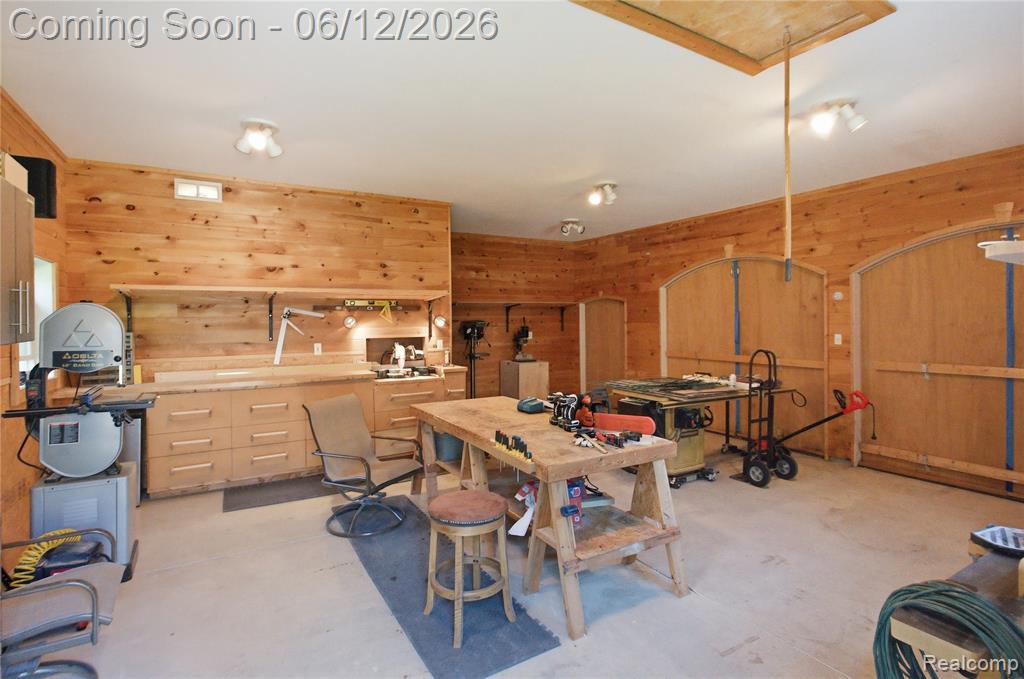 830 Hemingway Road, Lake Orion, MI 48362 — Photo 46