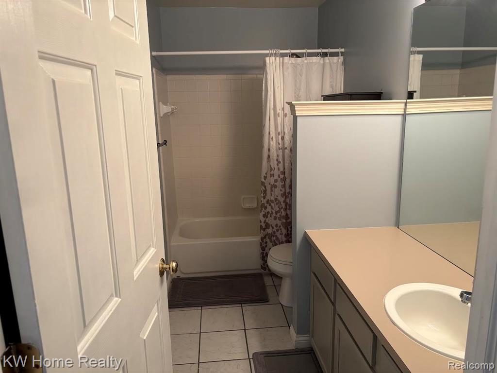 39605 Dorchester Circle, Canton, MI 48188 — Photo 20