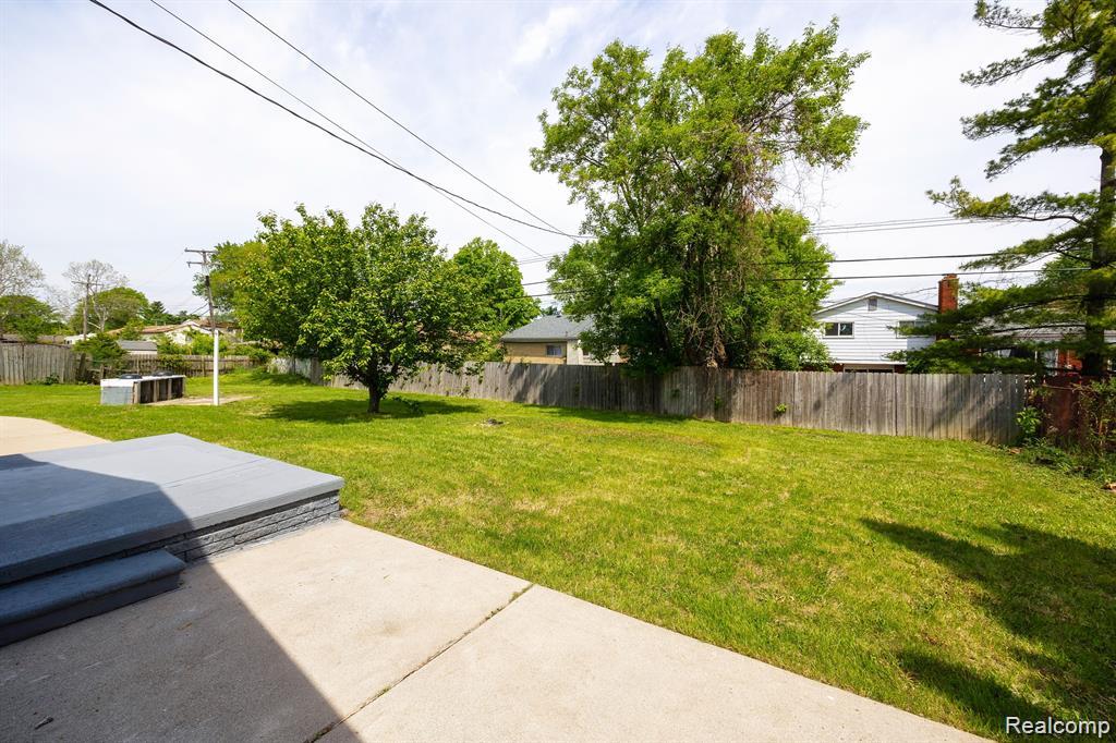 27272 Hopkins Street, Inkster, MI 48141 — Photo 2
