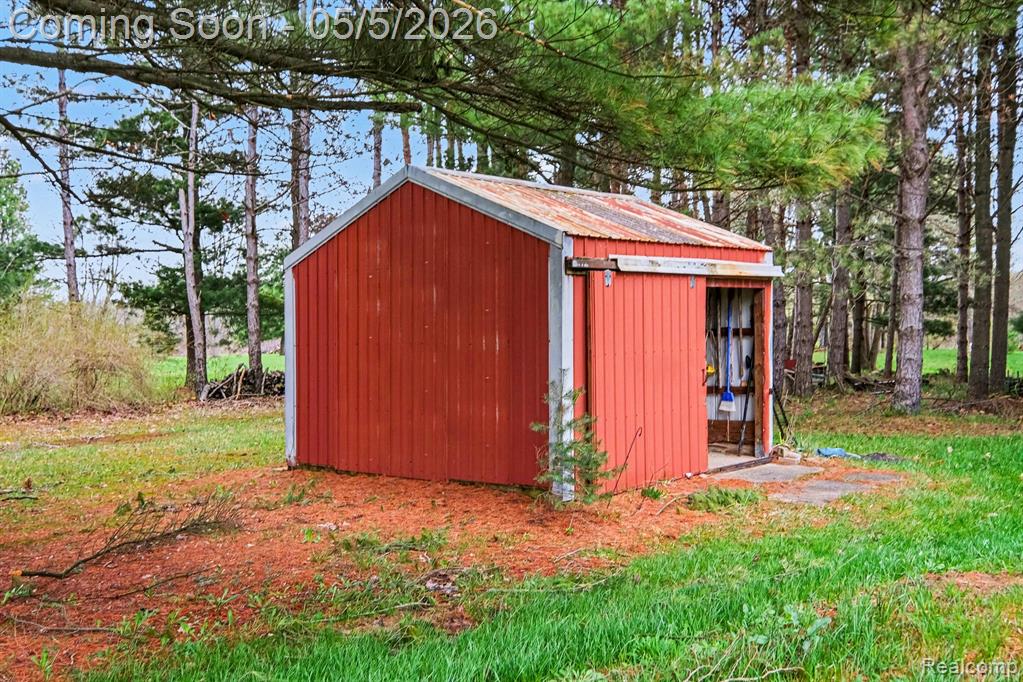 10060 N Linden Road, Clio, MI 48420 — Photo 23