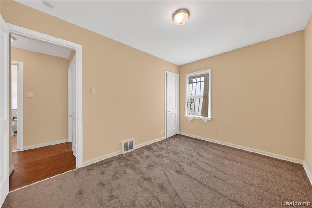 9178 Sussex Street, Detroit, MI 48228 — Photo 22