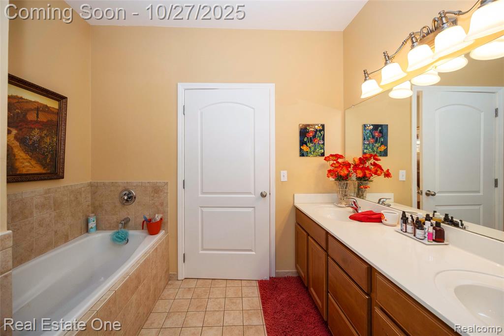 11426 Wolfort Spur, 41, Brighton, MI 48116 — Photo 36