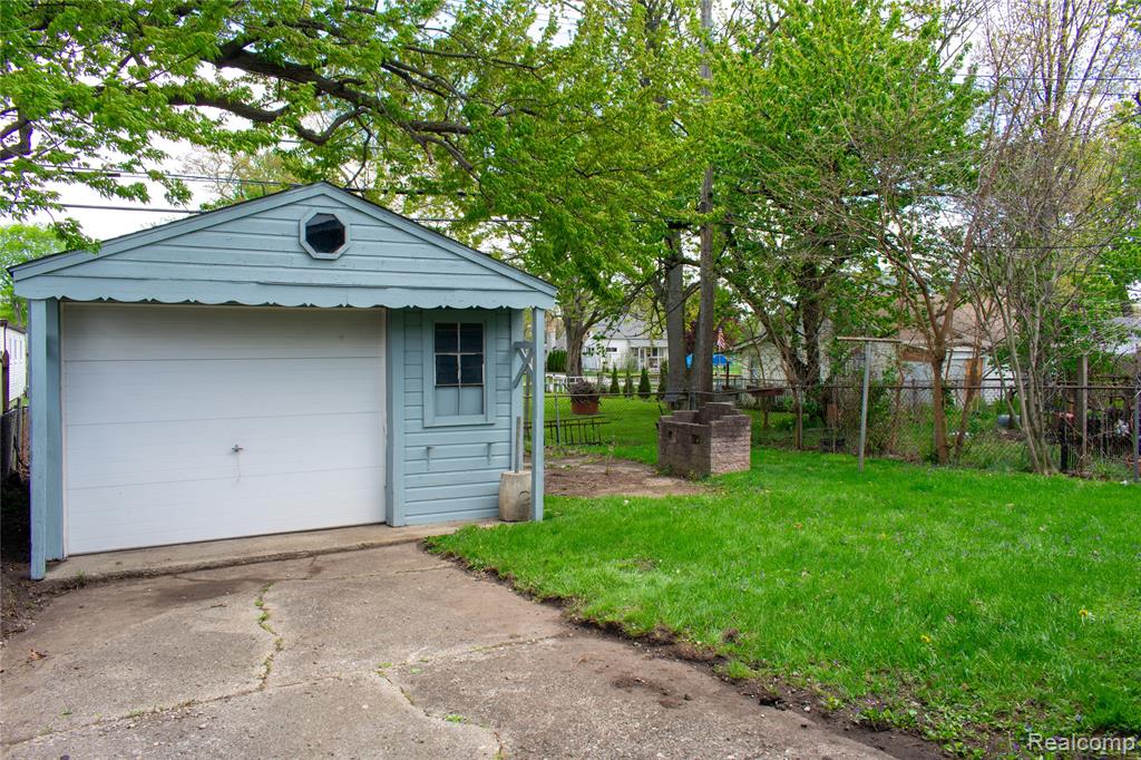 26536 Dartmouth Street, Madison Heights, MI 48071 — Photo 23