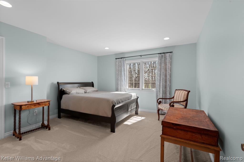 2026 HUNTERS CREEK Drive, Ypsilanti, MI 48198 — Photo 31