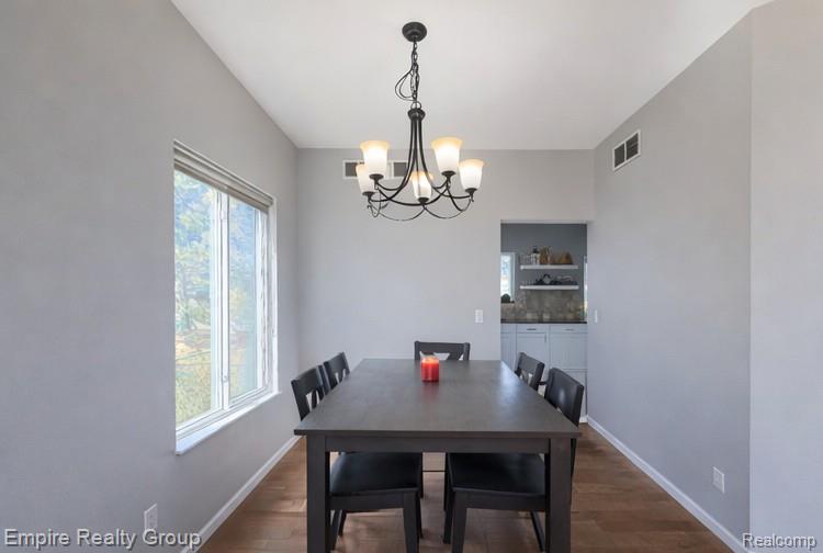 5925 Northridge Circle, Waterford, MI 48327 — Photo 7