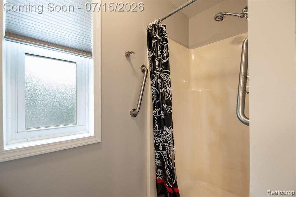 11660 Hawthorne Glen Drive, Grand Blanc, MI 48439 — Photo 19
