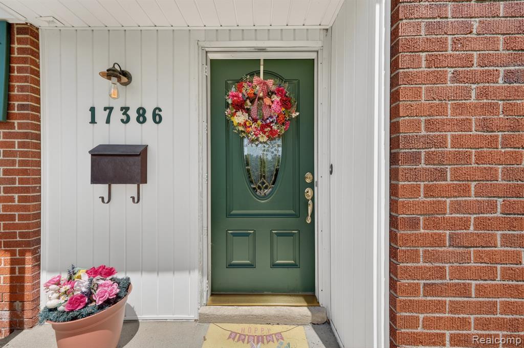 17386 Beverly Road, Beverly Hills, MI 48025 — Photo 4