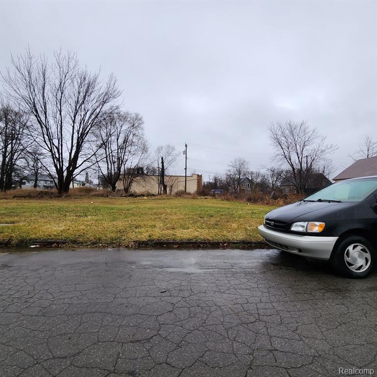 2193 SAINT JOSEPH Street, Detroit, MI 48207 — Photo 4