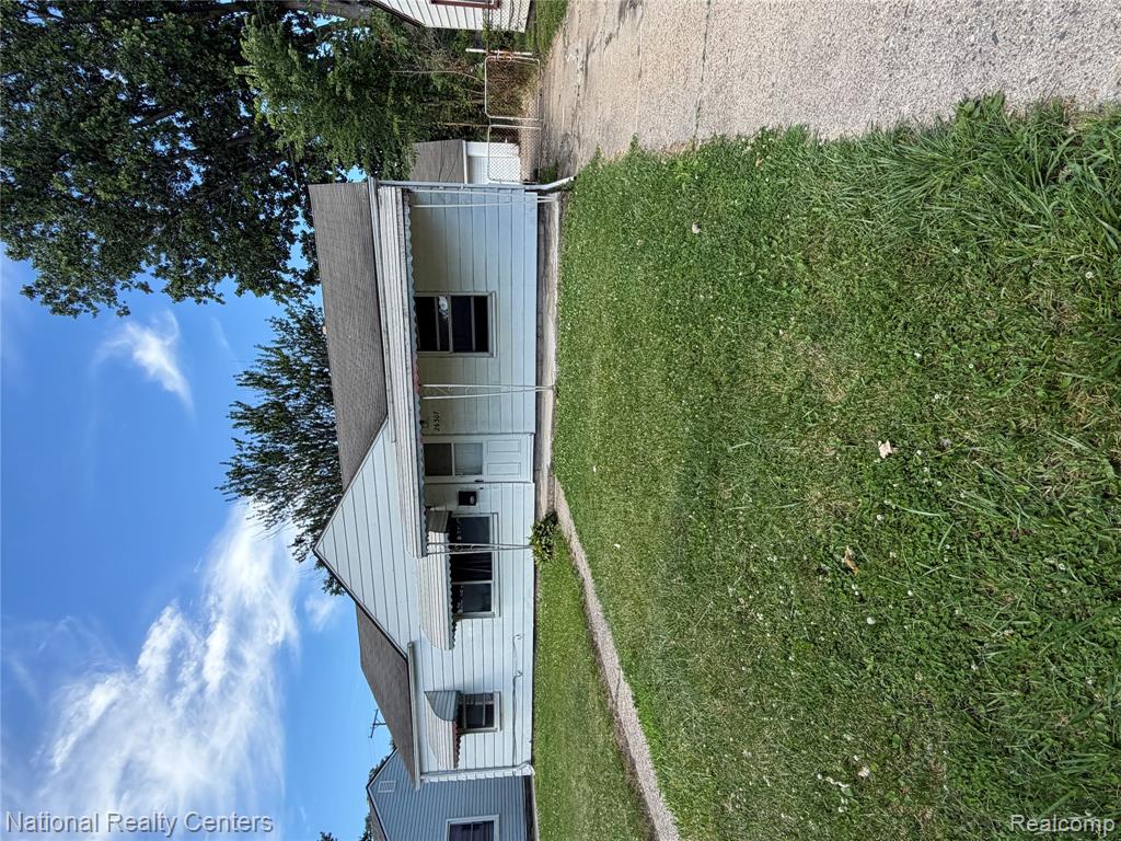 26307 Woodmont Street, Roseville, MI 48066 — front exterior