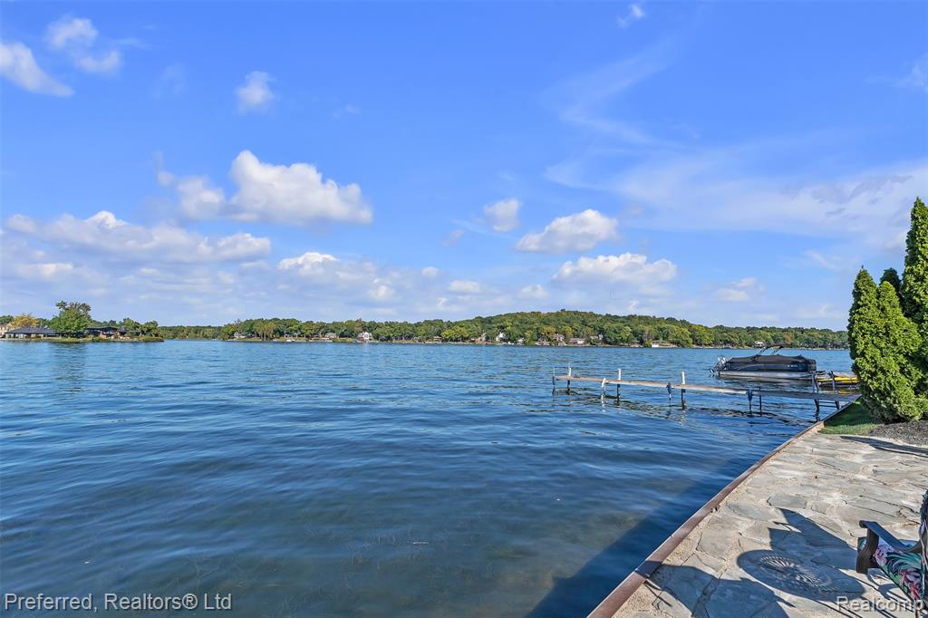 7660 Maceday Lake Road, Waterford, MI 48329 — Photo 93