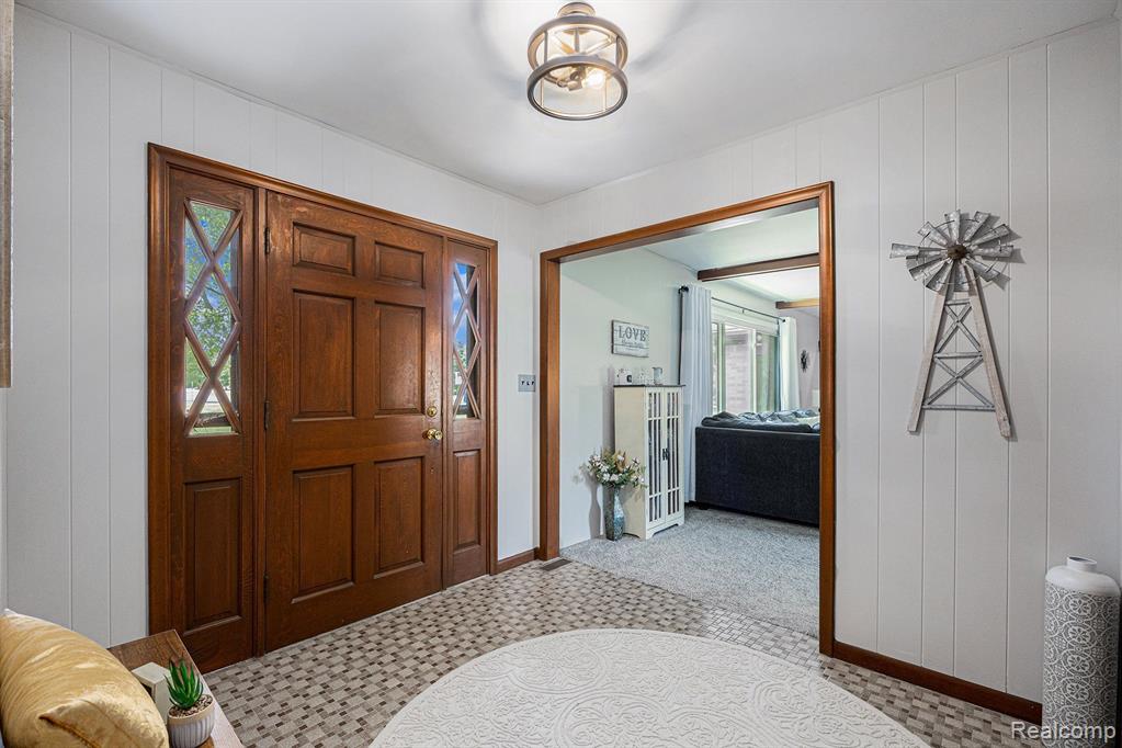 550 N GLASSFORD Street, Capac, MI 48014 — Photo 5