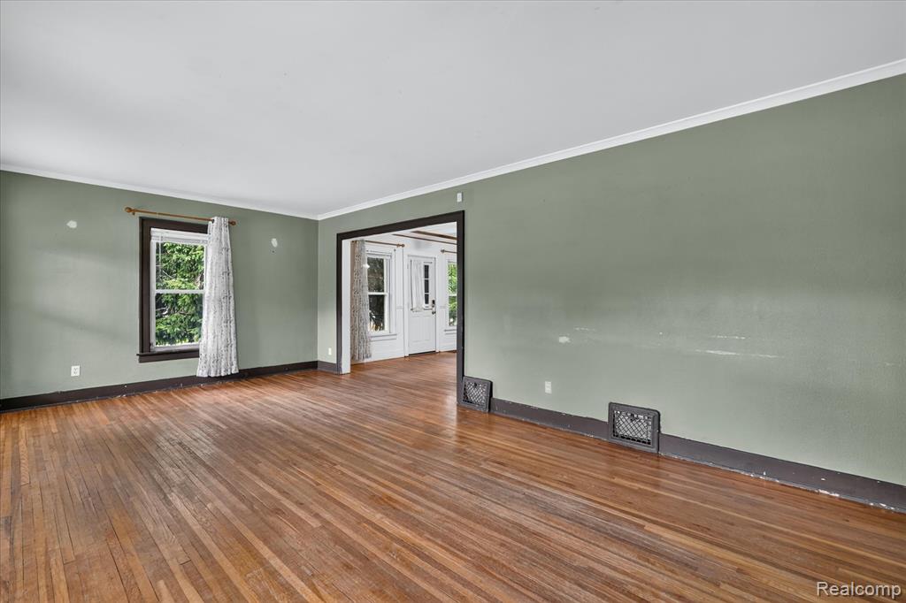 4110 Ogema Avenue, Flint, MI 48507 — Photo 8
