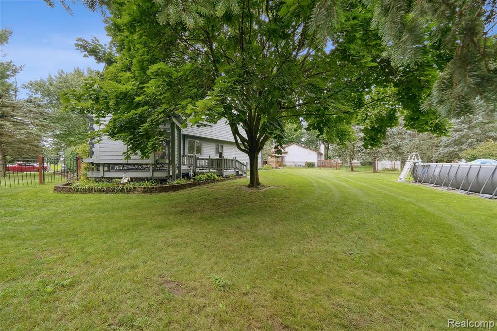 7865 KATIE Drive, Almont, MI 48003 — Photo 36