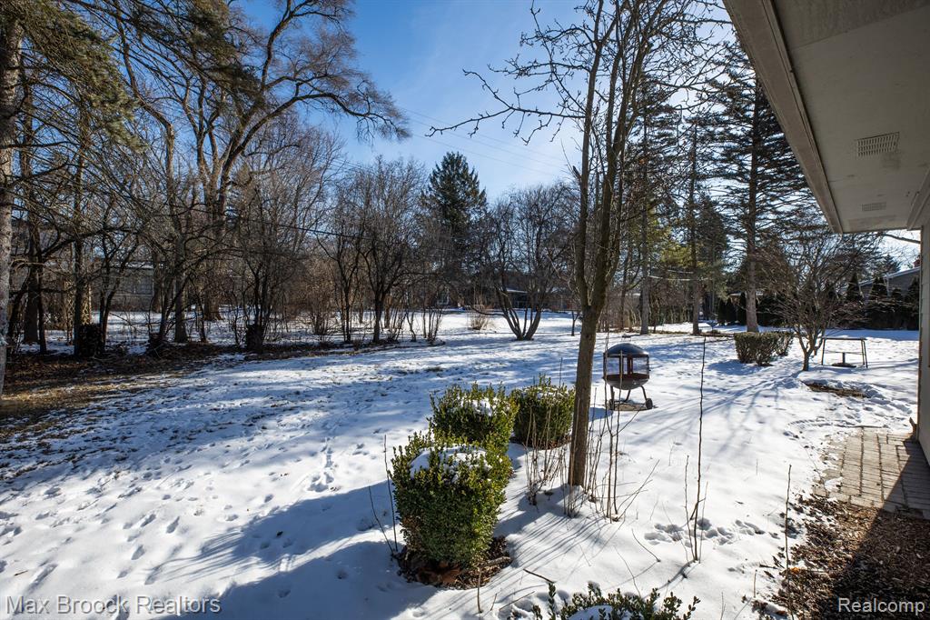 565 WESTBOURNE Drive, Bloomfield Hills, MI 48301 — Photo 26