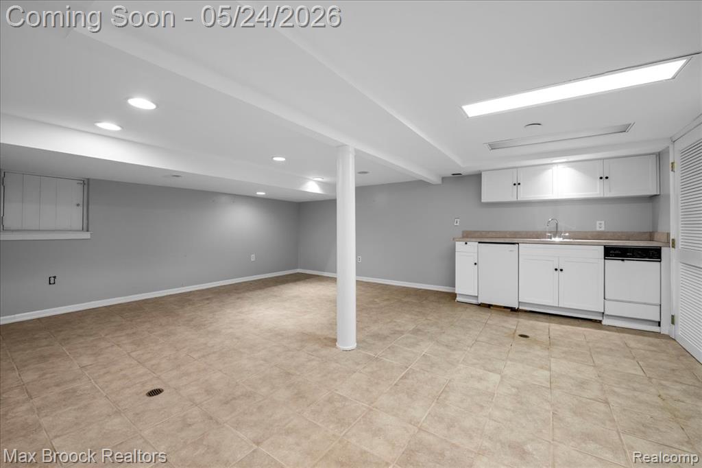 32630 JEFFERSON Avenue, Saint Clair Shores, MI 48082 — Photo 35