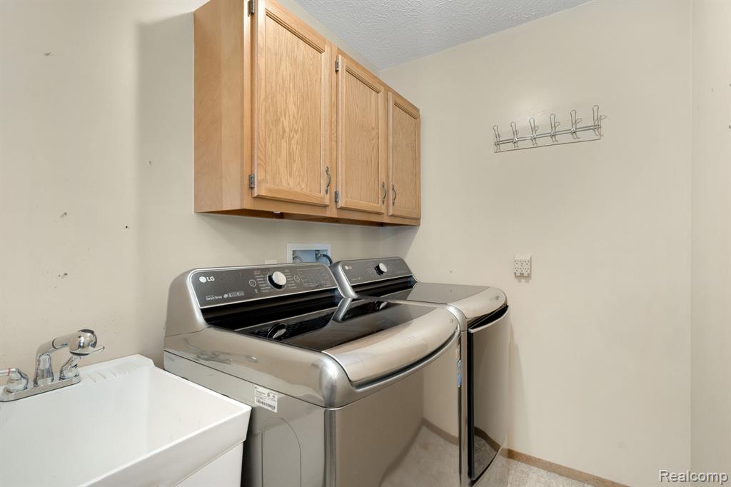 9721 Klais Road, Clarkston, MI 48348 — Photo 34