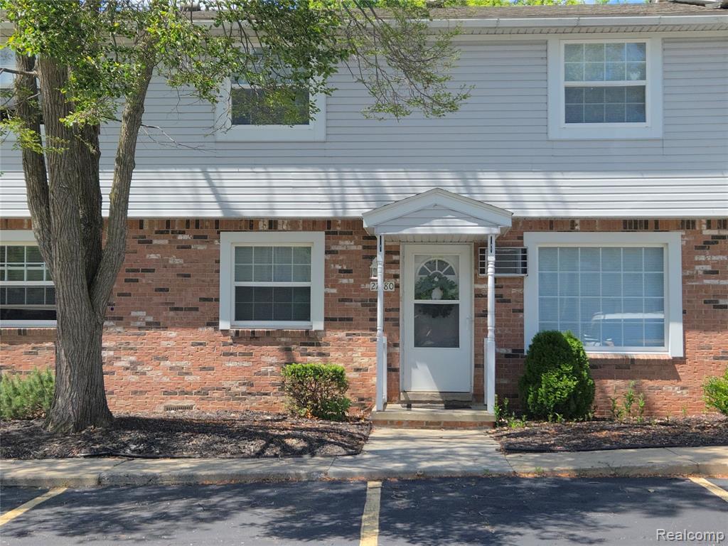 27780 Reo Road, Grosse Ile, MI 48138