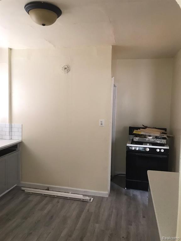 7137 TUXEDO Street, Detroit, MI 48204 — Photo 32