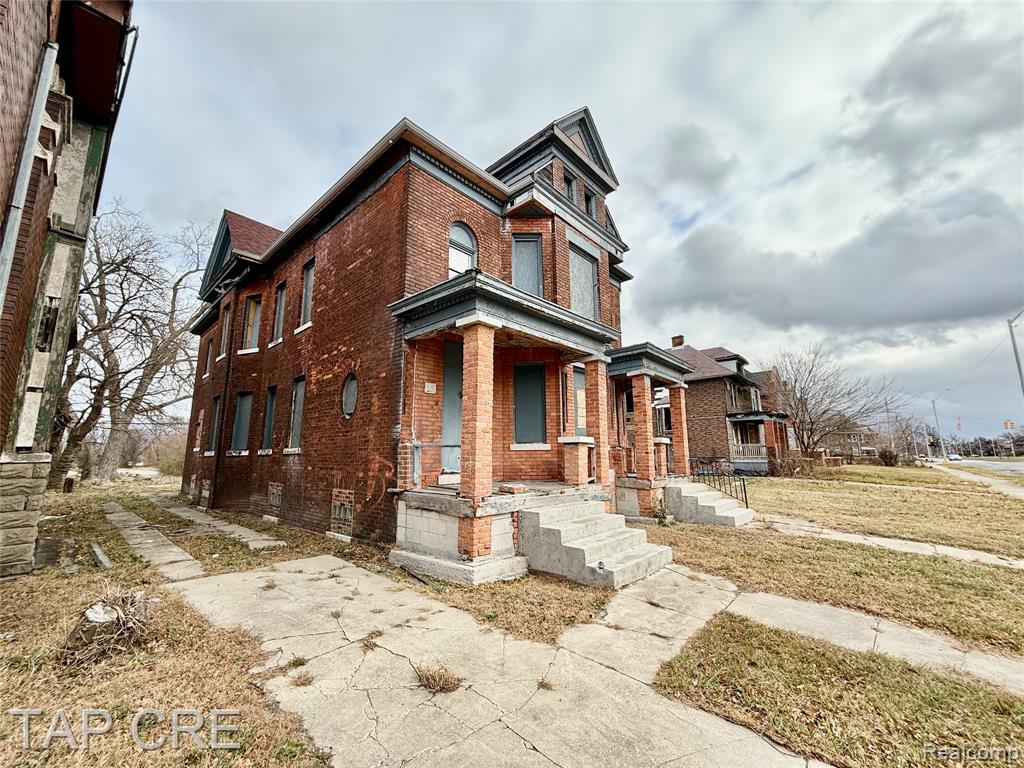 1104 E Grand Boulevard, Detroit, MI 48207 — Photo 8