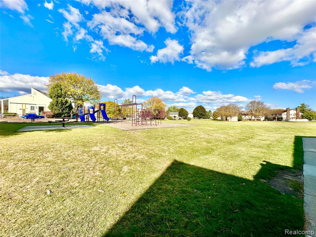 21140 E Glen Haven Circle, Novi, MI 48167 — Photo 29