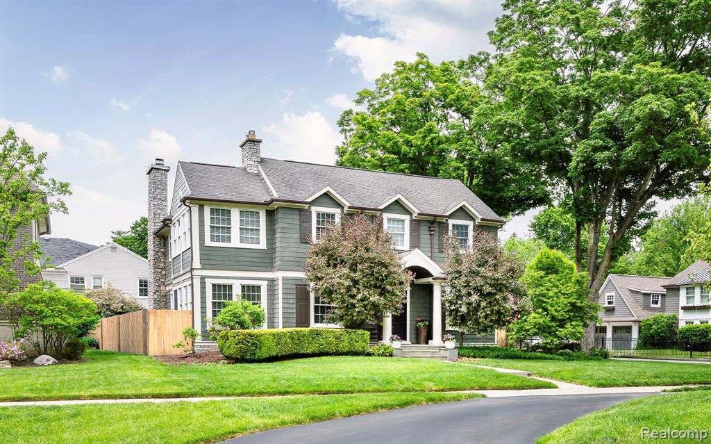 579 Chesterfield Avenue, Birmingham, MI 48009 — front exterior