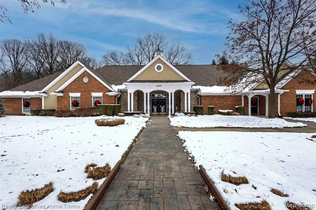 4289 BERKSHIRE, Sterling Heights, MI 48314 — Photo 32