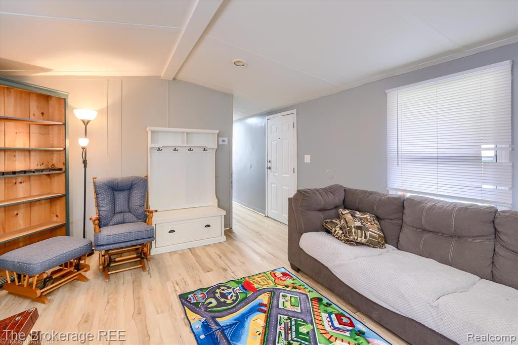 4441 Beechwood, Clarkston, MI — Photo 15