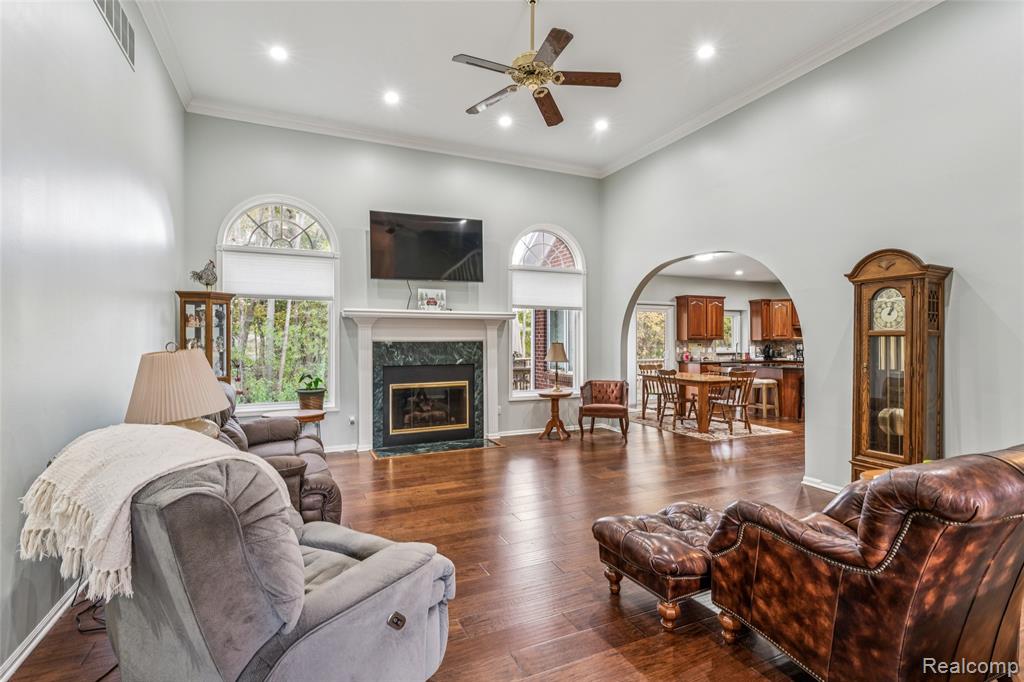 5812 Pine Breeze Drive, Clarkston, MI — Photo 9