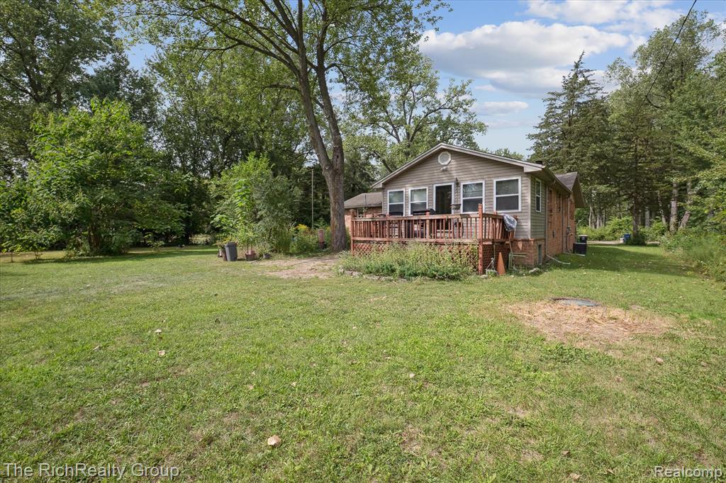 39635 Lotzford Road, Canton, MI 48187 — Photo 29
