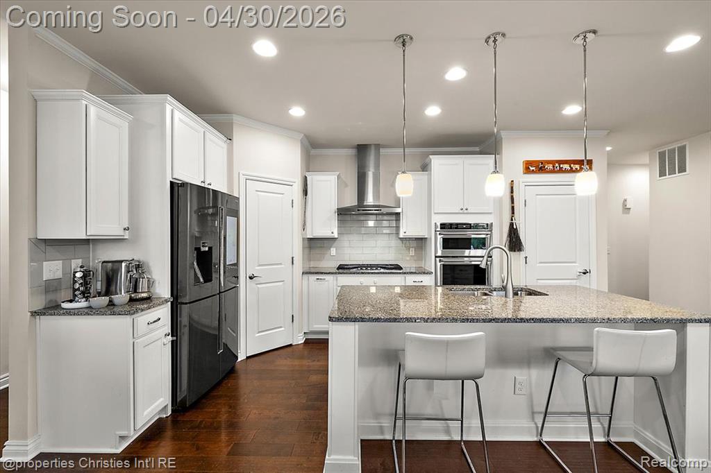 31035 Tremont Lane, Franklin, MI 48025 — Photo 11
