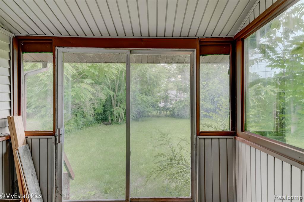 925 MADISON Street, Ypsilanti, MI 48197 — Photo 15