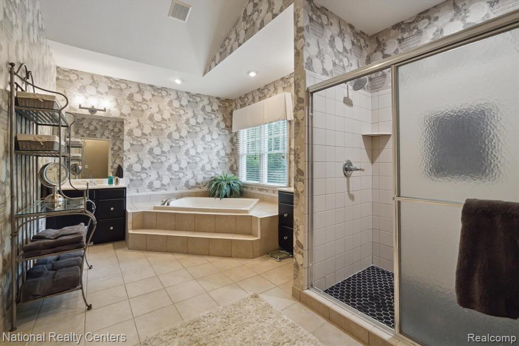 47769 Aberdeen Drive, Novi, MI — Photo 26