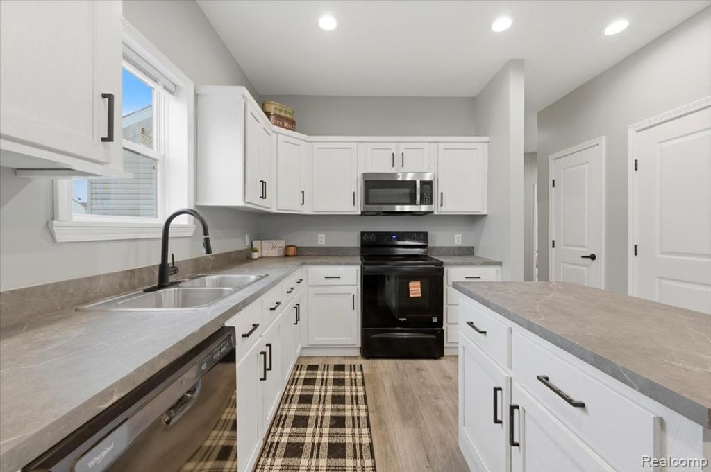 4332 Bridgeport Court, Inkster, MI 48141 — Photo 10