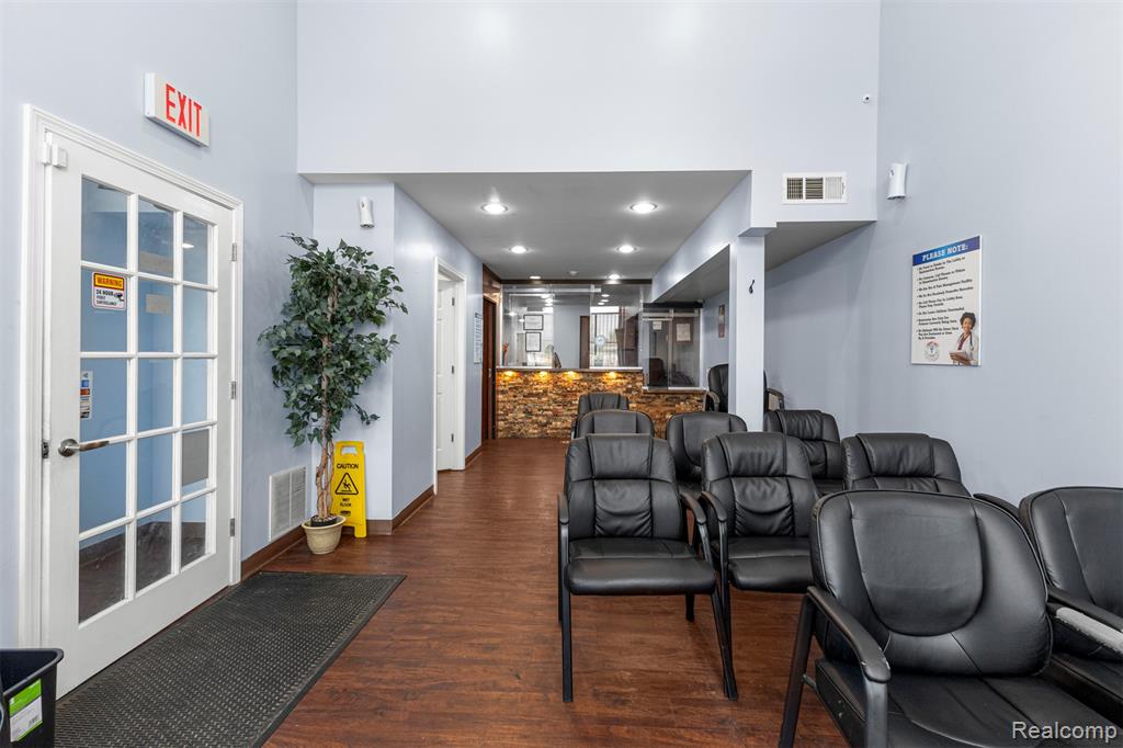 13403 W 7 Mile Road - Photo 5