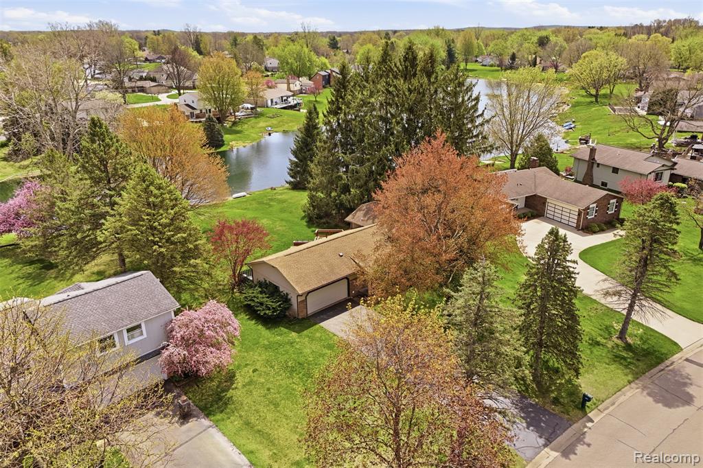 3756 Chevron Drive, Highland, MI 48356 — Photo 33