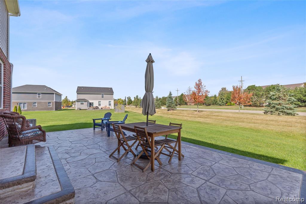 48993 Cold Rise Court, Macomb, MI 48042 — Photo 32