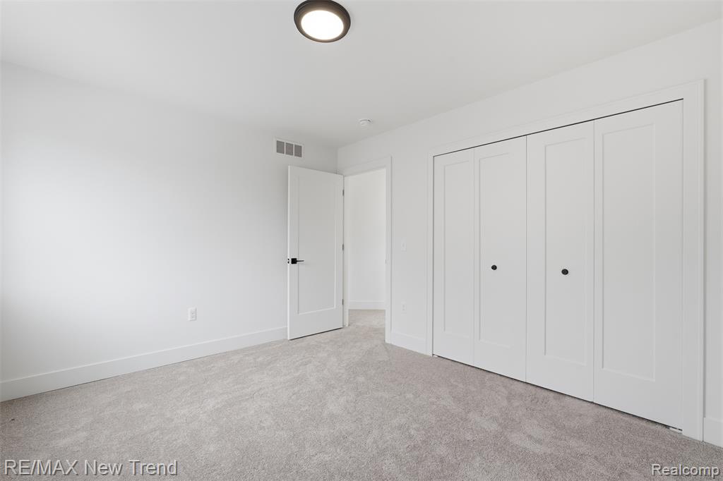 321 Dean Street, Milford, MI 48381 — Photo 36
