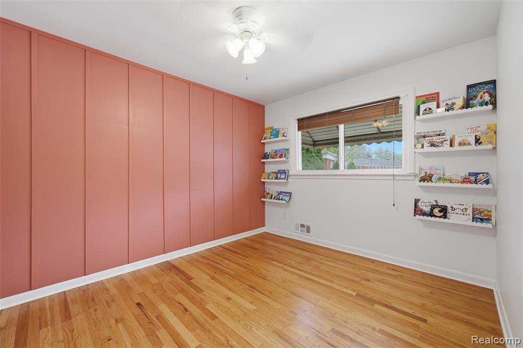 24920 Star Valley Drive, Saint Clair Shores, MI 48080 — Photo 20