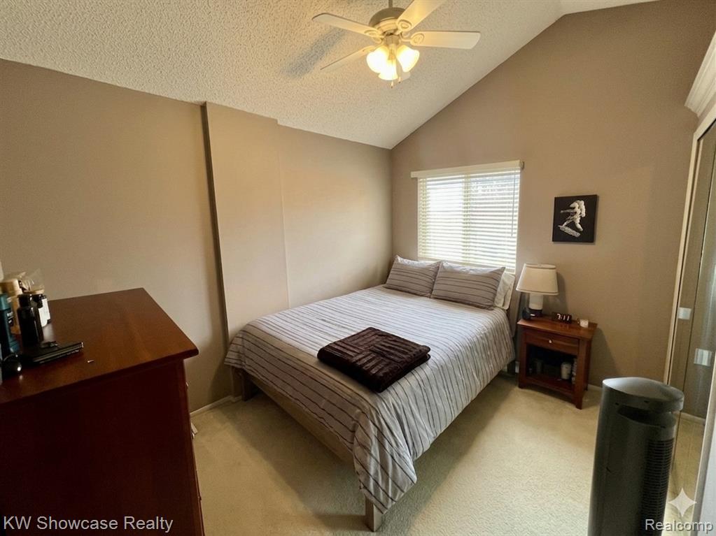 580 Elkinford Drive, White Lake, MI 48383 — Photo 25