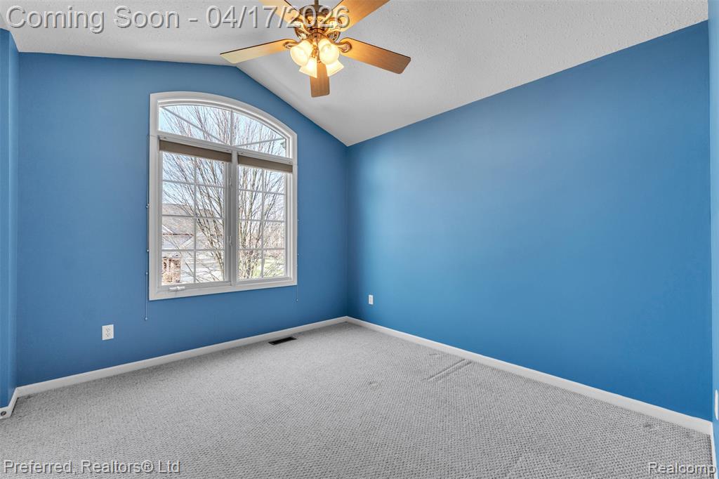 8560 Vista Court, Westland, MI — Photo 36