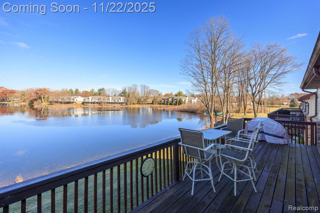 7121 Bluewater Drive, Clarkston, MI 48348 — Photo 25