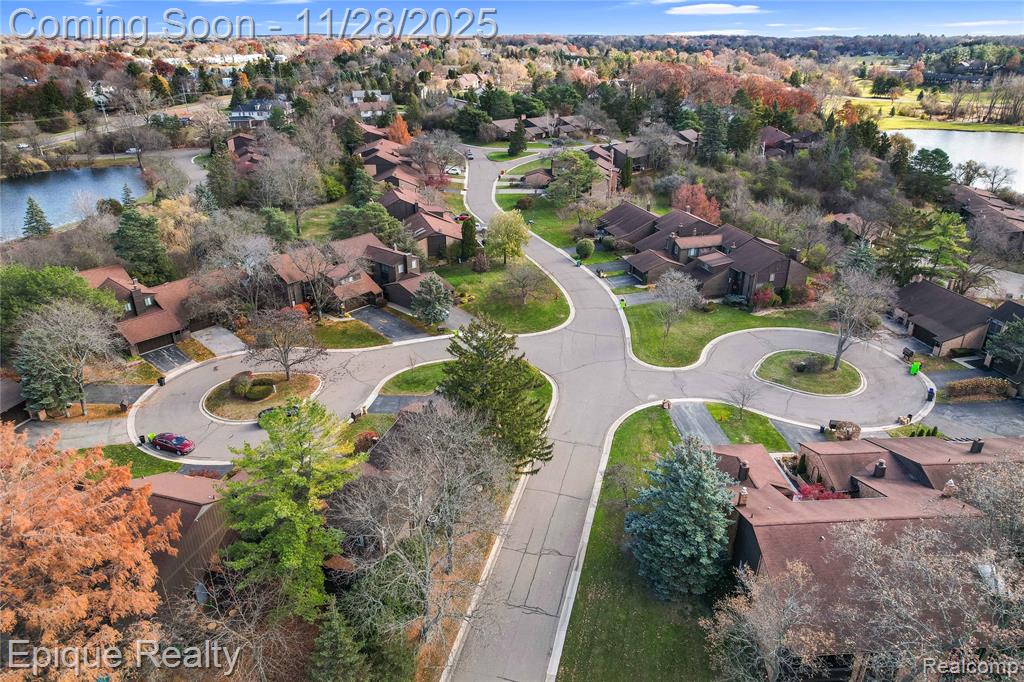 2164 Bordeaux Street, West Bloomfield, MI, 48323