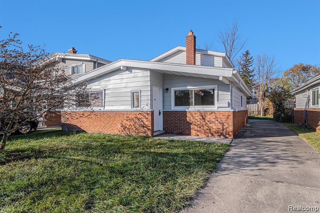 408 W Jarvis Avenue, Hazel Park, MI 48030 — front exterior