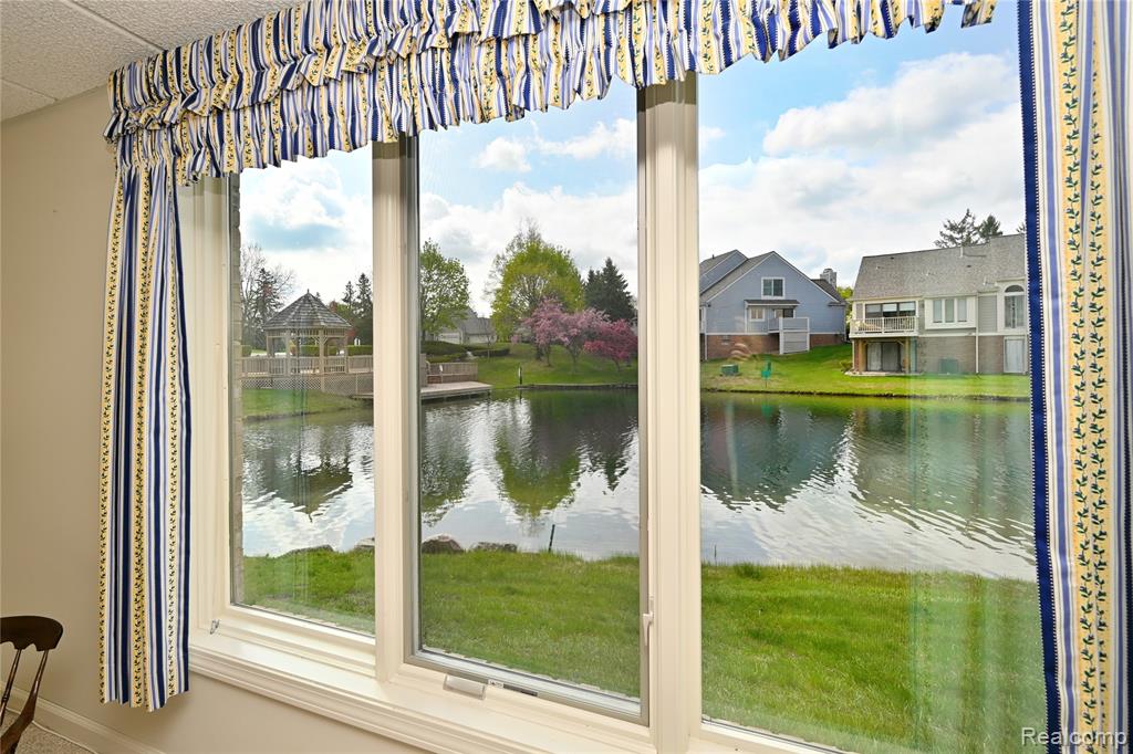 618 Deauville Lane, Bloomfield Hills, MI 48304 — Photo 28